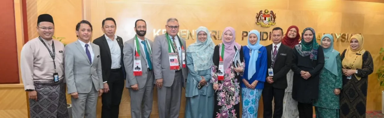 iesco-meets-malaysian-education-minister-on-gaza