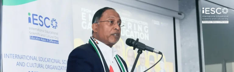 YB Dato’ Seri Diraja Dr. Zambry Abdul Kadir, the Malaysian Minister of Higher Education wears the palestinian flag