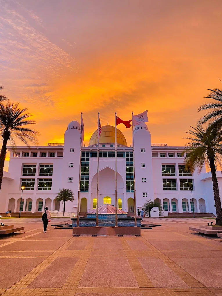 Albukhary International University