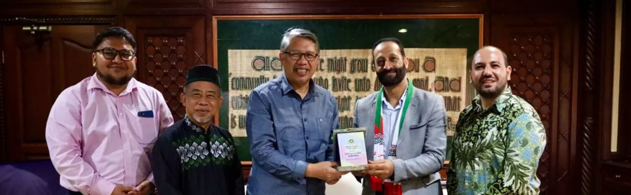 IESCO and HIKMAH leaders discussing strategic educational support for Palestine during a high-level meeting